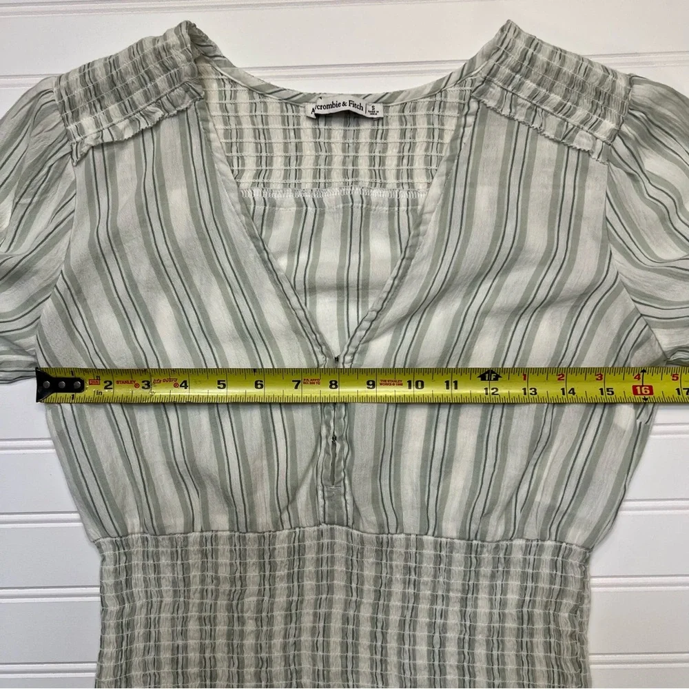 Abercrombie & Fitch White & Green Striped Half Sleeve‎ Ruffled Cropped Blouse S